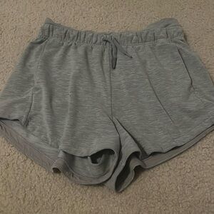Lululemon inner glow shorts